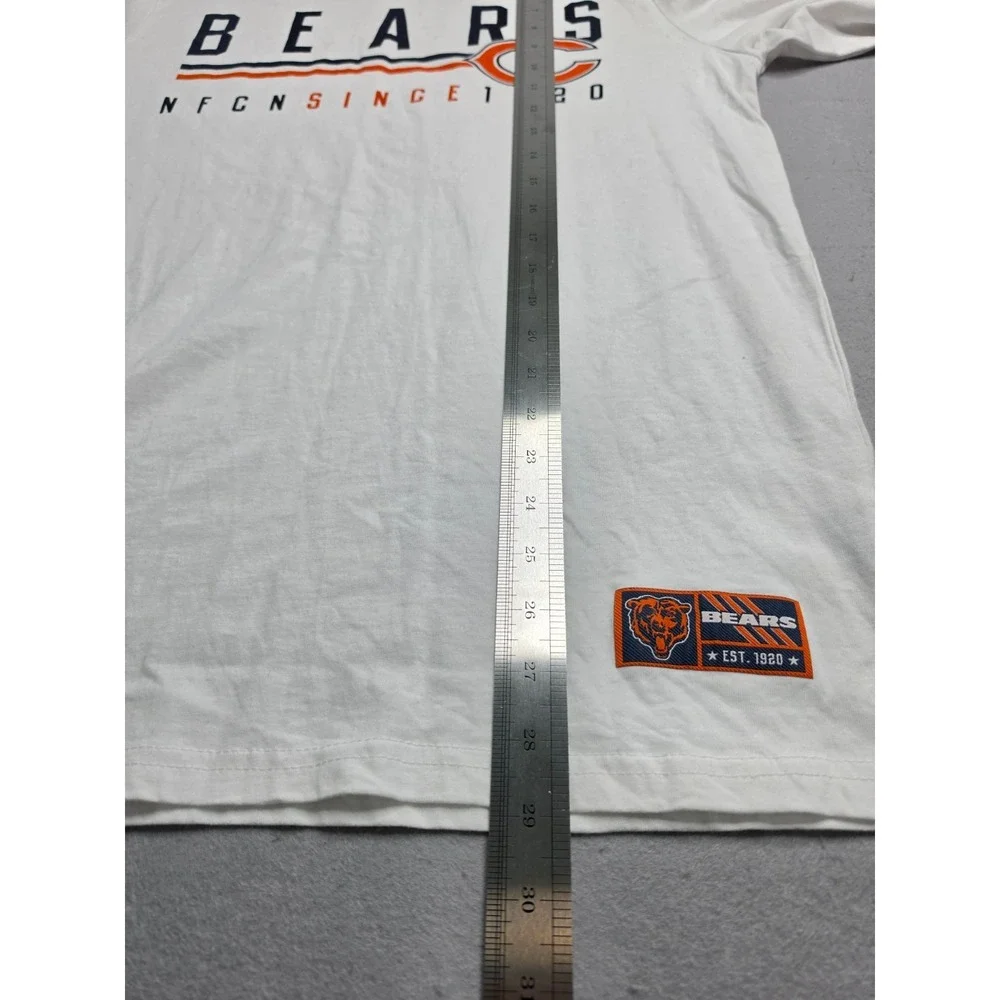 NFL Team Apparel Chicago Bears Football Shirt Mens Medium White Cotton Graphic